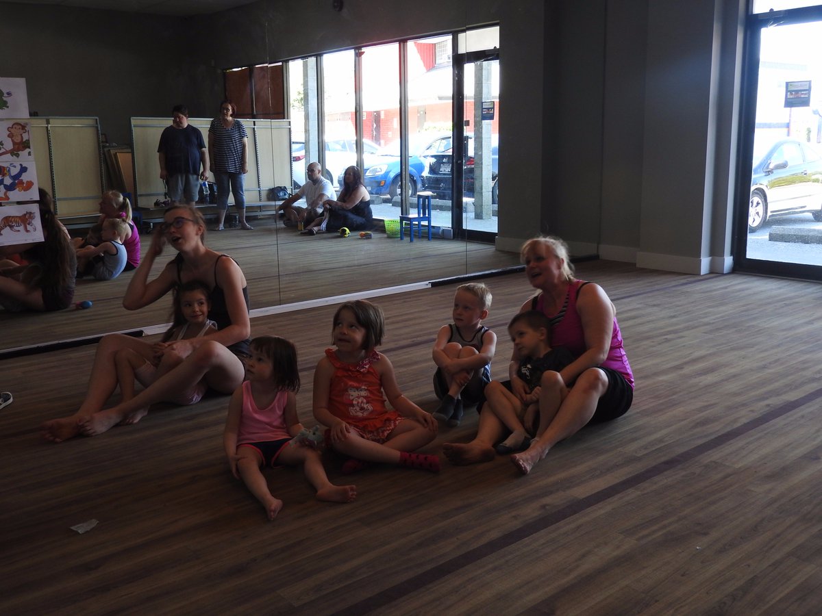 breezemoves's tweet photo. #Singing #teachingfun #AutismAwareness  @ADHDandAutism #MoveFreely #freetobeme #breezemoves #movementtherapy https://t.co/m4OxQY4sly