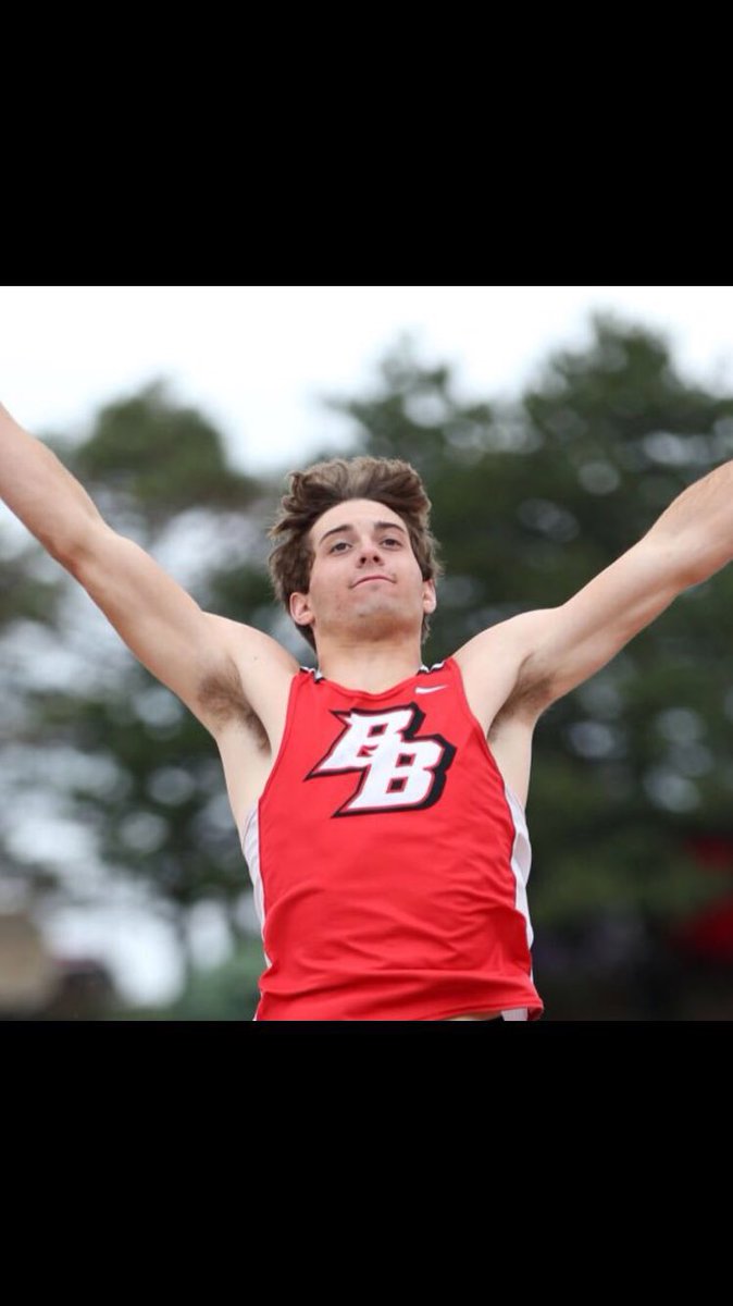 SmithChasesmith's tweet photo. When you're in the middle of winning the long jump state title but see bae leaving with someone else https://t.co/kd3wPLbjTH