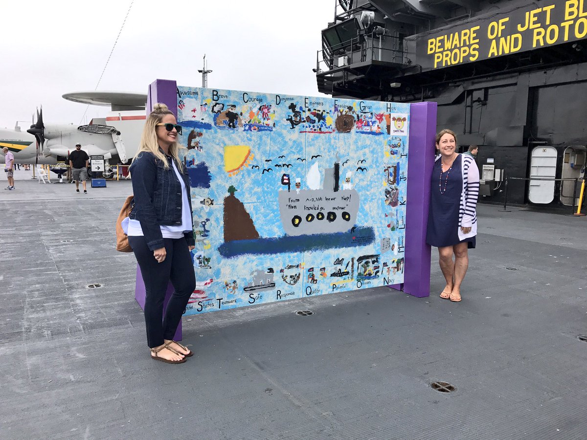 USSMidwayMuseum's tweet photo. Visit the Hero Canvas Project display on the flight deck! ⚓️🇺🇸 #legacyweek17 #HeroCanvasProject #dashaflashfoundation https://t.co/kGIhnDZ610