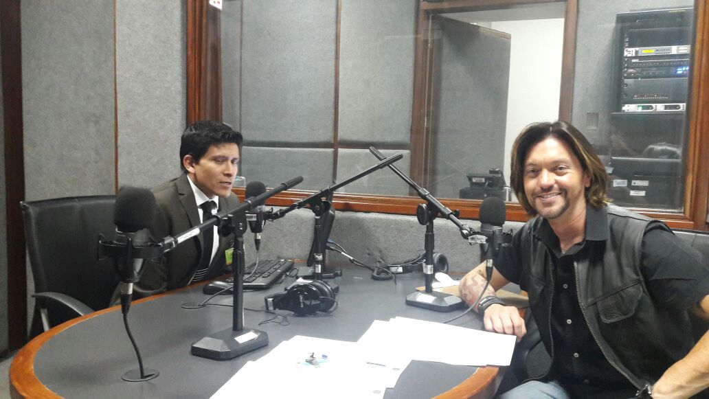 Salud_Ec's tweet photo. #HablemosDeSalud, en esta tarde resolvemos dudas sobre problemas #Circulatorios con el Dr. Rafael López,#CirujanoVascular @RadioCiudadanaE https://t.co/4ULh8Mao9l