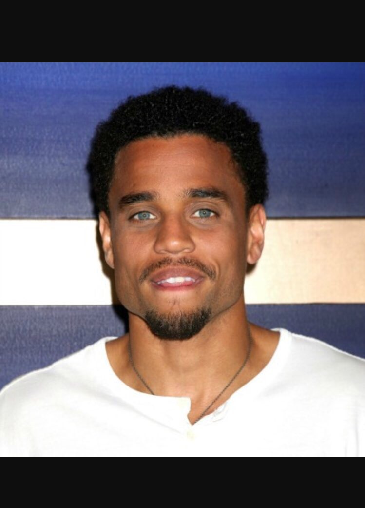 Lordknowsshow's tweet photo. @_Petty_Adjacent auntie ass #mcm @MichaelEaly #postcastincolor #postcasting #lordknows #blackpodcasting https://t.co/d6UTK1IJpe