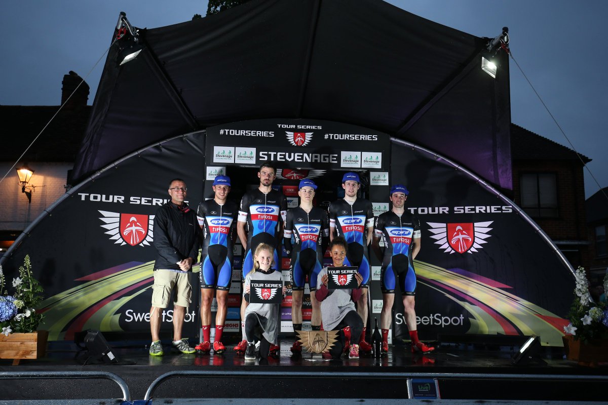 Huge congratulations to @SpiritTifosiRT winning the guest team competition this evening, gutsy riding from them today #congrats #tourseries