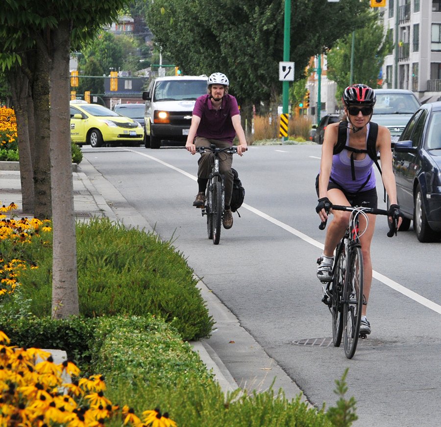 You biking to school or work this week? Check out our cycling resources: ow.ly/2PYW30c5j5e #NorthVan https://t.co/H7riRBLyga