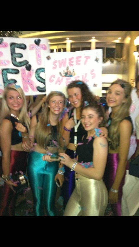 SweetChixUK's tweet photo. Ahh remember when we sang Shackles &amp; won @TeenStarComp seems so long ago 😳😀🏆 https://t.co/l8yte8BY97