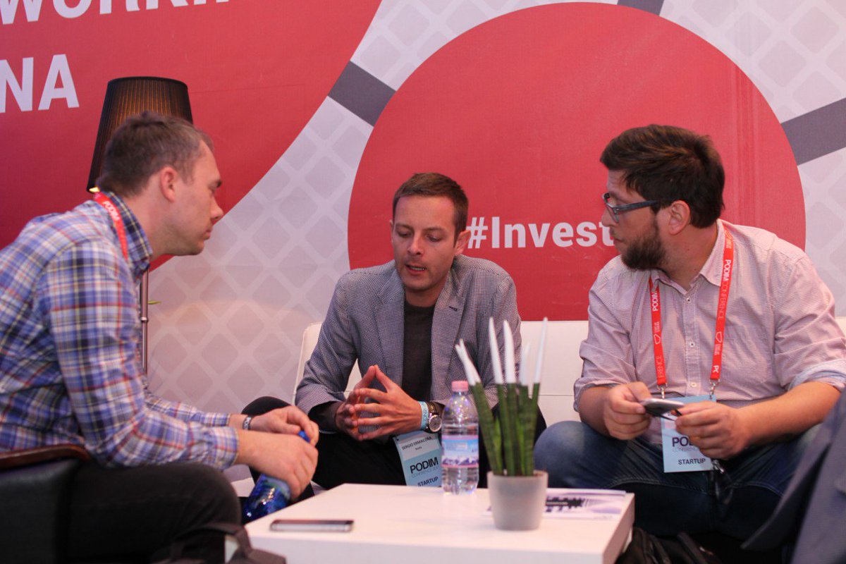 getkoola's tweet photo. Our founders @ErmacoraSergio and @pawnda  talking to @MarcinSzelag . We need to continue the discussion from Podim2017 https://t.co/WOhWouasHi