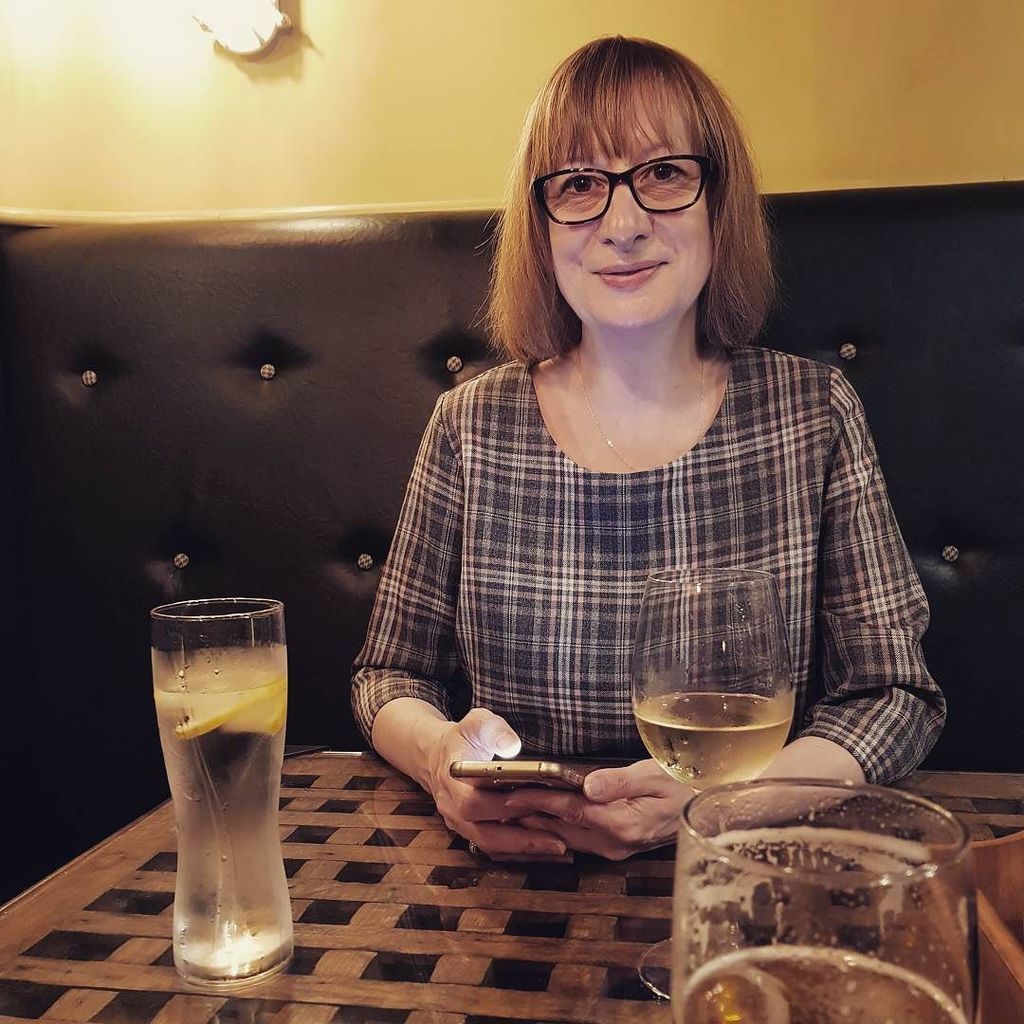 mikefjames's tweet photo. @bettyjames45 pre dinner #waitingfor thein-laws #tilmans #dinner #drinks https://t.co/s2ioKl5Aux https://t.co/DDOj78qbNK