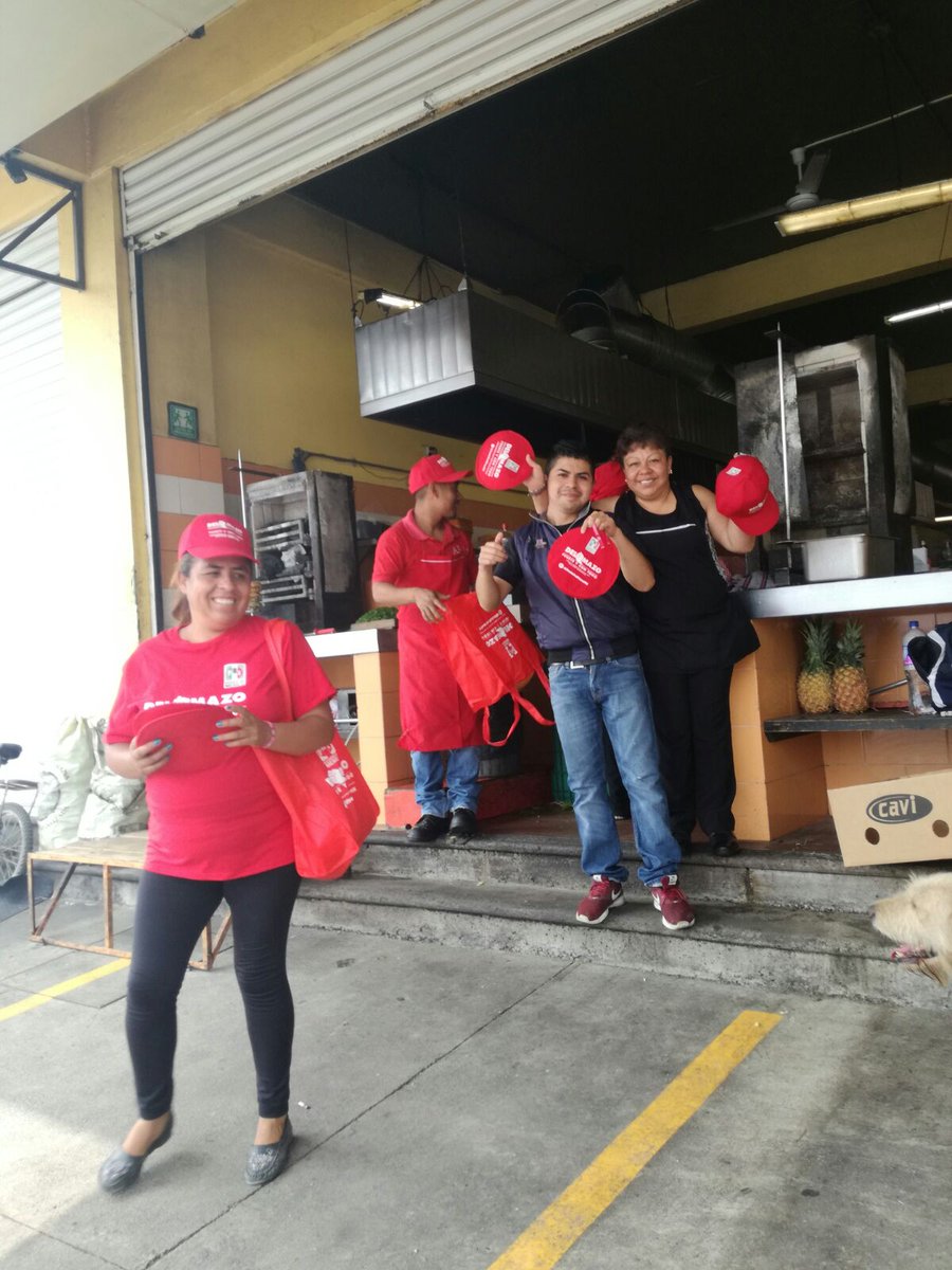 MexN_tultitlan's tweet photo. En #tultitlan seguimos trabajando #FuerteYConTodo por que #VamosAGanar este 4 de junio con @alfredodelmazo  #MNPasionYTalento 🤜 https://t.co/hQ3cbHQQTF
