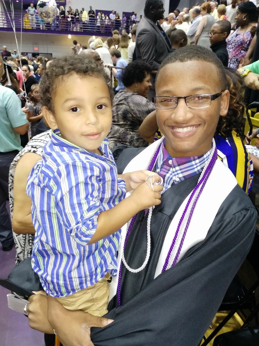 Daveonwhitlow2's tweet photo. Even though this was yesterday. But I'm officially a high school graduate https://t.co/aVXcKl2tYq
