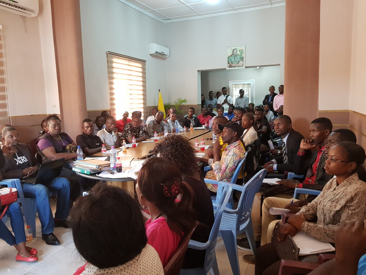 EbambiKatalayi's tweet photo. #JobFormation 29 Mai 2017 sessions de formation sur les techniques de recherche d'emploi et d’entreprenariat #PPRD https://t.co/FDQCasvqq3