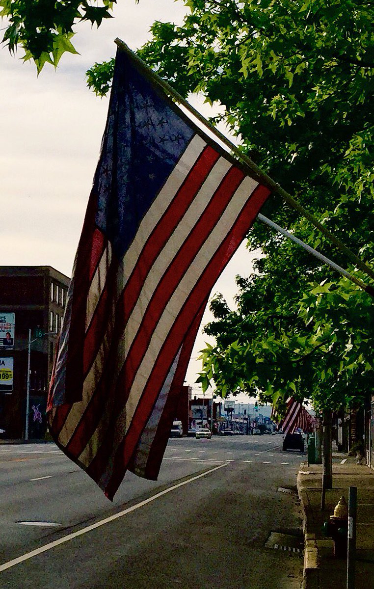 "In Remembrance"

#ThePhotoHour #MemorialDay2017 
#streetphotography #myhometown