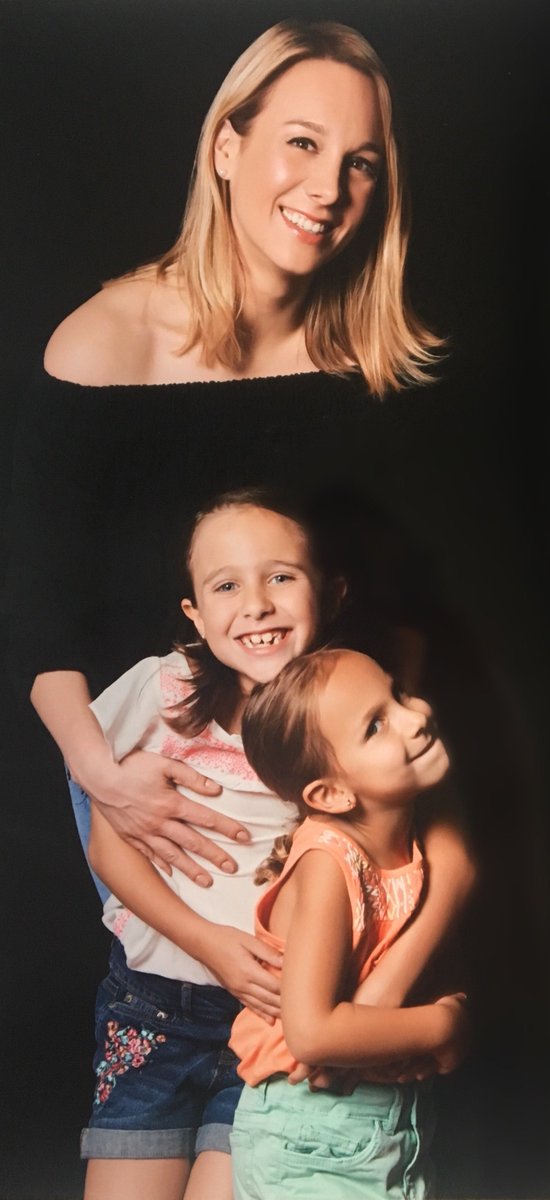 MamitaGallina's tweet photo. Gracias @PSfromAERO_MX por esta foto taaaan bonita. #psbeyou ❤️❤️❤️👧🏼👧🏻👩🏼#amosermama #mamabloguera https://t.co/sO15K8QdmO