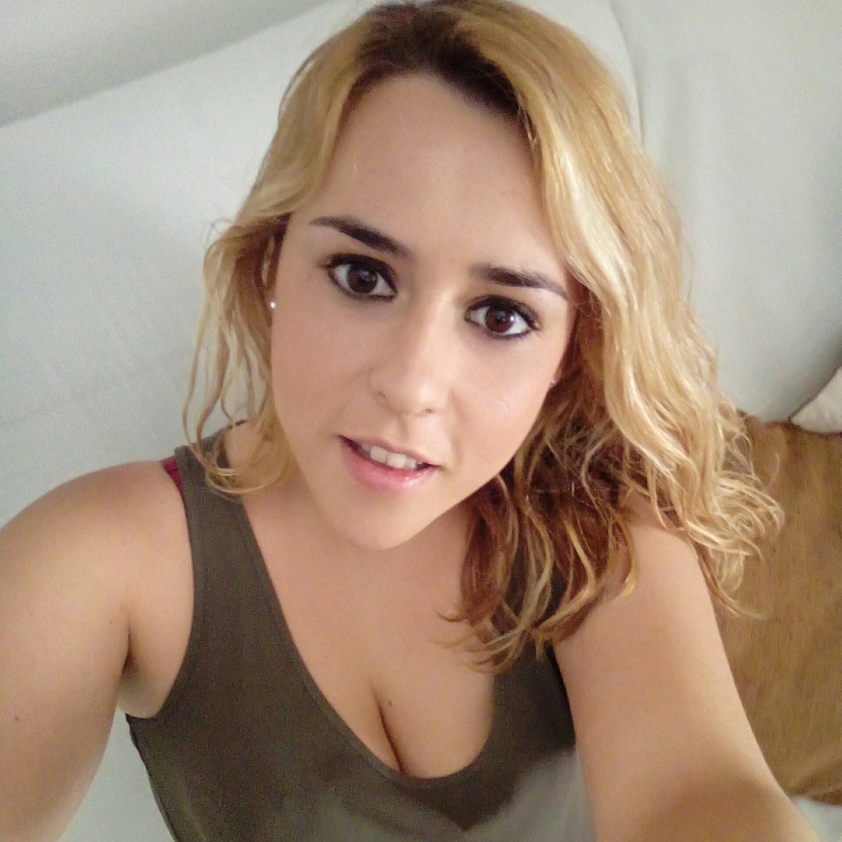 azaraha's tweet photo. #NuevaFotoDePerfil https://t.co/fYfuJBBxLC