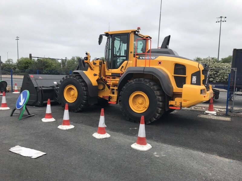 dean_acker's tweet photo. Another loader for Gorrel Solutions #Gorrel https://t.co/wcID25kkv5