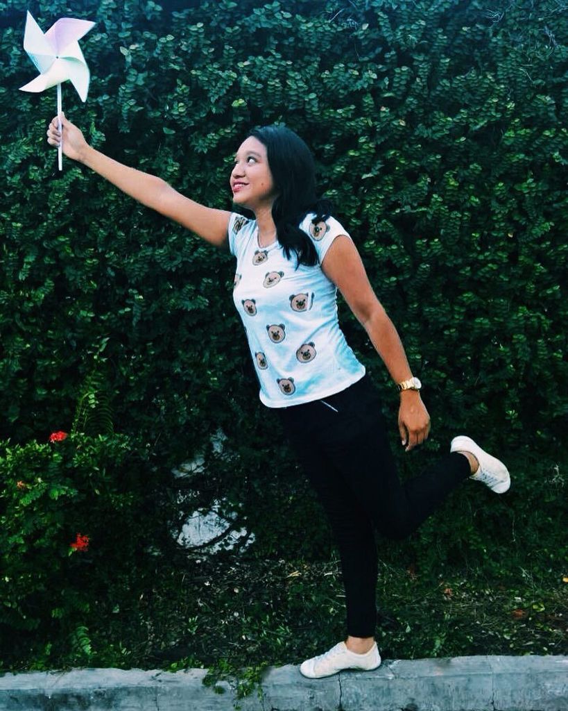 Jessiksemacento's tweet photo. Eu gosto do cata-vento que quando venta, mostra que o invisível me movimenta. ❤️
📷: @andersonfunnie
#vento
#29de31
#maio2017
#desafiopri… https://t.co/gL9AJkGYAu