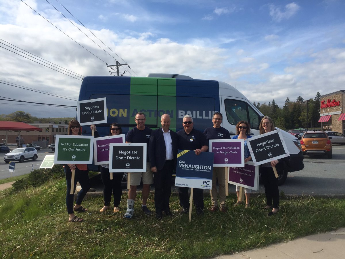 ron_nugent's tweet photo. Together we are stronger. Vote Dan McNaughton. Thanks Jamie Bailey for supporting us in our community rally tonight @Laker_PatHealey @nspc https://t.co/0G1Atlic58