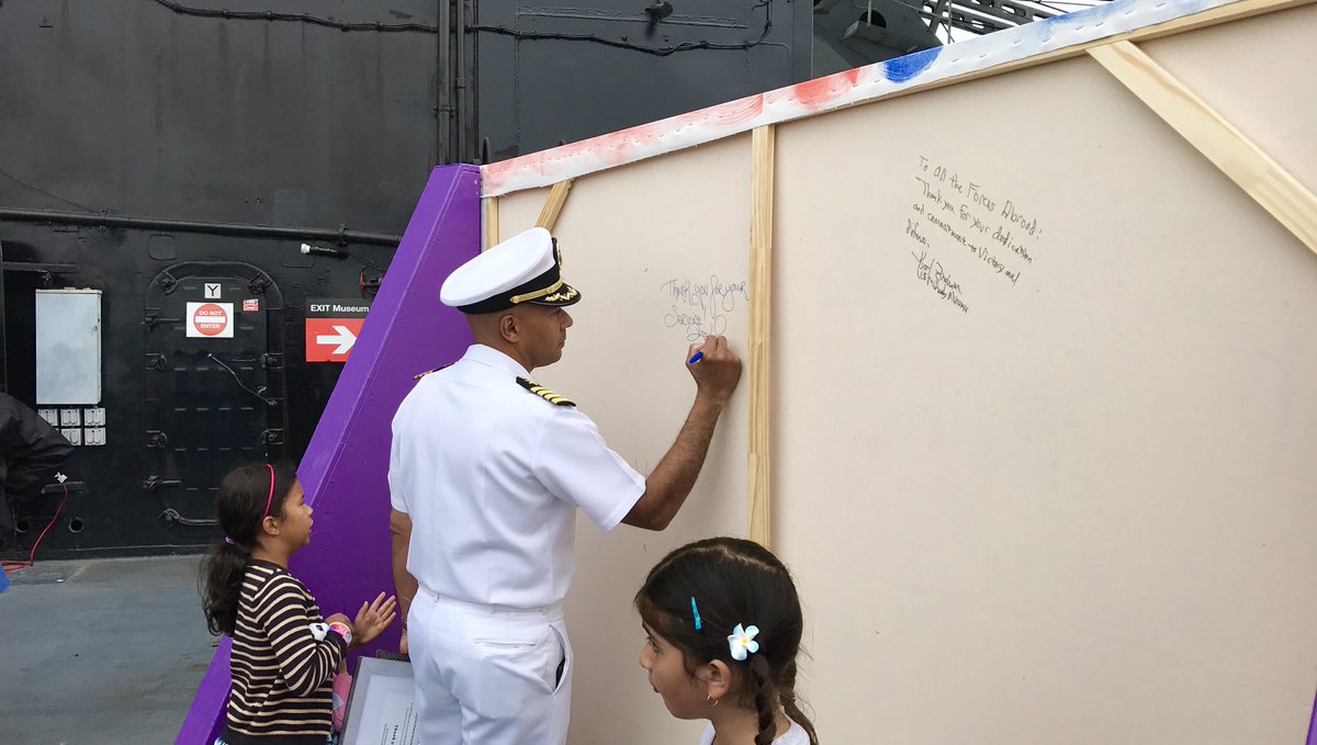 USSMidwayMuseum's tweet photo. Guests sign the back of the Hero Canvas Project displays - thanking service men &amp; women for their sacrifice. 🇺🇸 #legacyweek17 #memorialday https://t.co/jHduuLWbcB