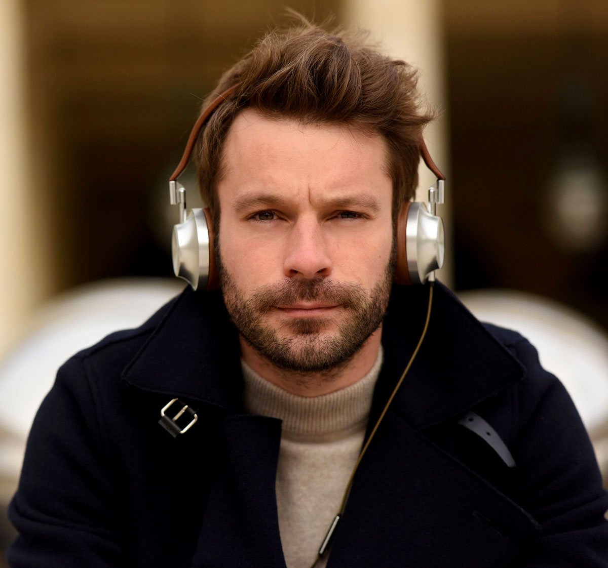 freshersmag's tweet photo. Add a touch of Parisian flair with the new and improved @aedle_live VK-2.
Read: https://t.co/7ItL3rZPNp
#aedle #vk #headphones #freshersmag https://t.co/2q7ozINPhS