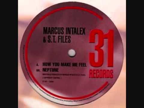 Ale_X_brew's tweet photo. more of my vinyl collection was made by one man more than any other. proud to have had privilege to warm up for him a few times #intalex https://t.co/X4jmgsJEZq