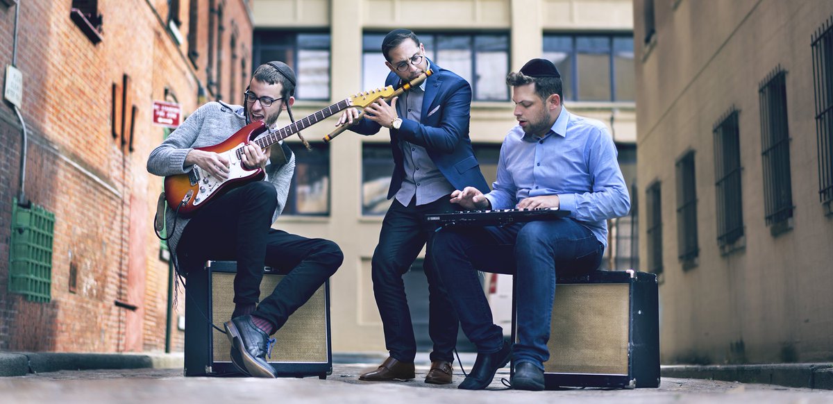 Welcome to the LPR Project!

We are not a band, nor a group, we are a community of musicians creating good vibes!!