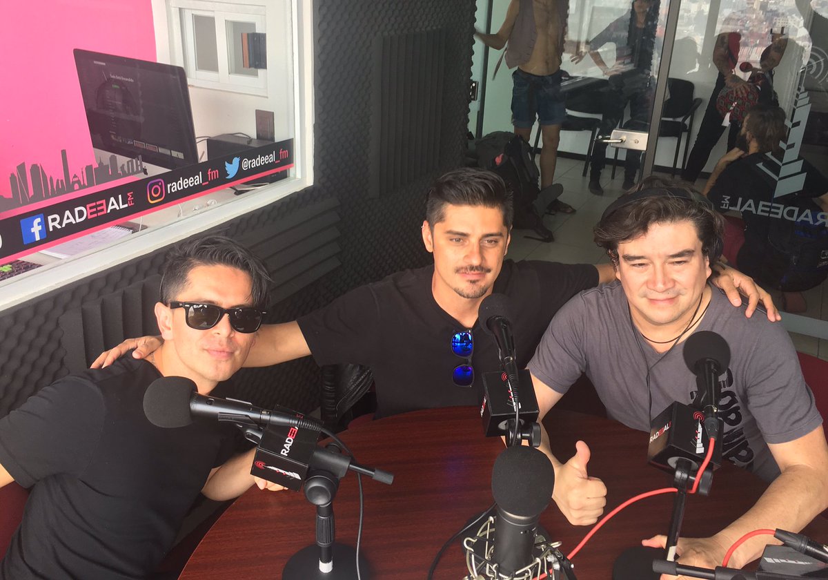 Ya está <a href="/Allisonband/">Allison</a> en <a href="/radeeal_fm/">Radeeal.FM</a> con mi querido <a href="/ricardo/">Ricardo Pinho </a> bravo