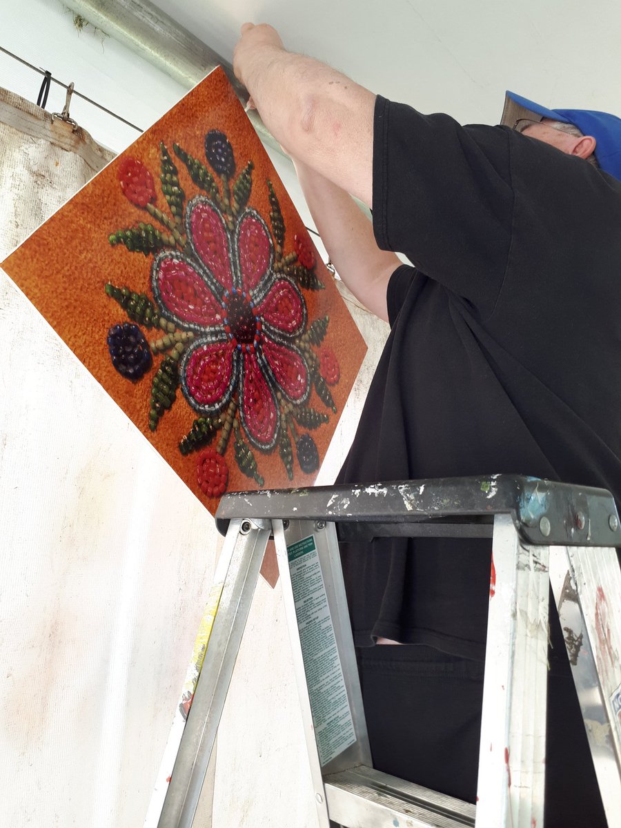 CelinaLoyer's tweet photo. #ChildFest Set up Beadwork Blossoms @ArtsandHeritage @StA_Culture @metisfire https://t.co/e26HLhYYmT