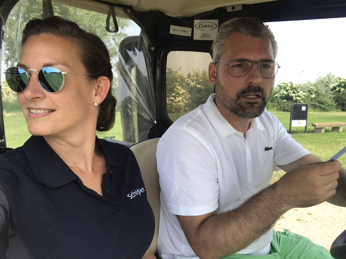 Typotini's tweet photo. Reed vandaag over @GolfReymerswael als organisator van de @ThoolseGolfdag met @Plushommes. Zelf spelen? Ho maar haha! Maar een mooie dag :) https://t.co/YNKqO1wA1b
