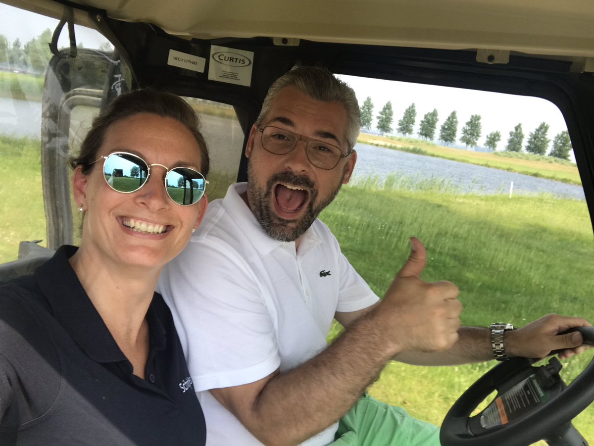 Typotini's tweet photo. Reed vandaag over @GolfReymerswael als organisator van de @ThoolseGolfdag met @Plushommes. Zelf spelen? Ho maar haha! Maar een mooie dag :) https://t.co/YNKqO1wA1b