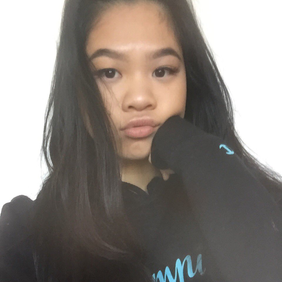 cartiergIow's tweet image. cLuB gOiNg uP
lmao happy tuesday dudes ✨✨

@GraysonDolan @EthanDolan 
#Tuesdayselfie