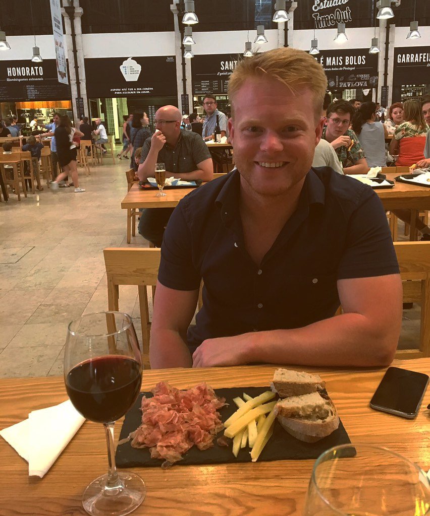 TimByrne_'s tweet photo. @Rick_Stein thank you for recommending @TimeOutMarketLx 😁 #Lisbon https://t.co/WjvAuD9ImL