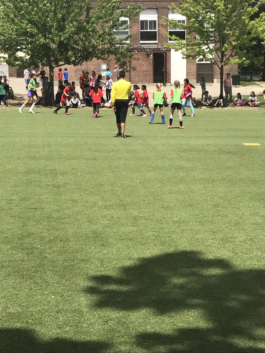 mrbaker_class's tweet photo. Congrats to the girls soccer team @BessboroughEMS . Off to the semis here we go!! @MsAzodi 😊 https://t.co/GJNpxiUvQu