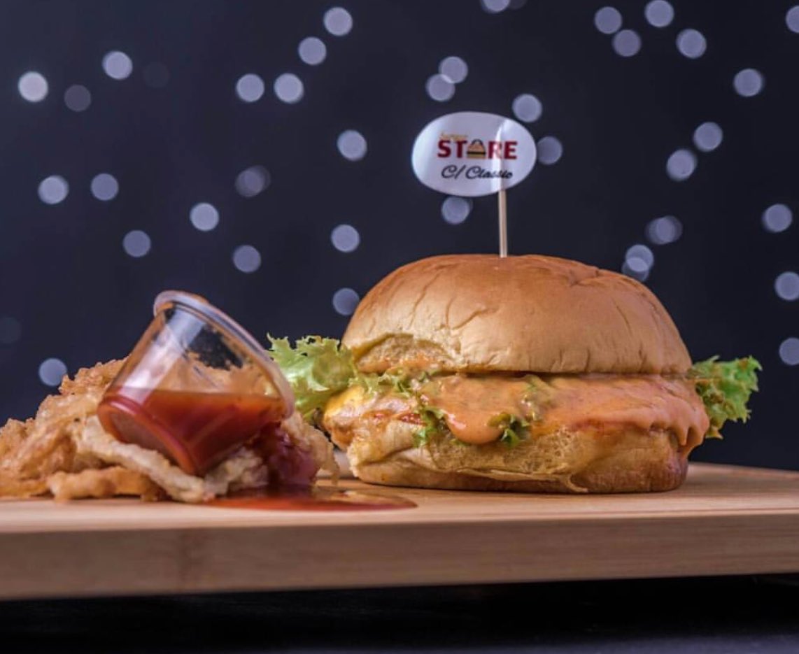 burgerstore_'s tweet photo. https://t.co/TwkmI6Ek2R