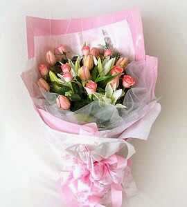 kimcxngha's tweet photo. Happy birthday @eunhawx 
Semoga makin cantik dan makin jadi yang terbaik dari tahun lalu
Kalau ada makan" jangan lupa undang chua ya >< https://t.co/TVFocVTAln