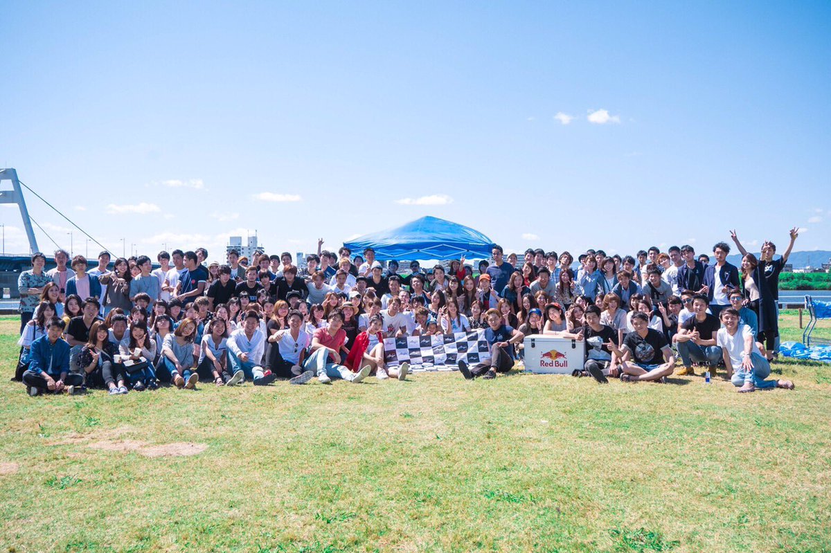 _Attrigger_'s tweet photo. 5/28 BBQ🍖🍾

絶好のBBQ日和でした✨
学生さんから社会人の方まで総勢200人で楽しみました😊

ビンゴ大会では、ディズニーペアチケットなど豪華な商品がいくつかあり、200人で奪いあいました✌️

もう一度お会いできる事を楽しみにしています✨ https://t.co/vYgD3dGlo8