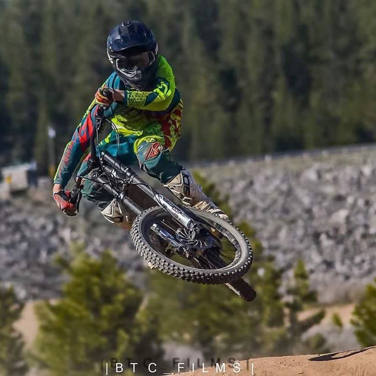 StealthElectric's tweet photo. It's #timetoride. https://t.co/UO2V4hASOy