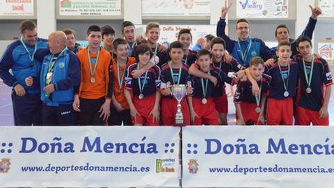 pepepacoS's tweet photo. 4 AÑOS/4 CAMPEONATOS

Selección Sevillana: Benamejí 2013 y Doña Mencía 2014 (Infantil), Vera 2016 (Cadete)
FS Nazareno Cadete: Motril 2015 https://t.co/UClDkjB4YL