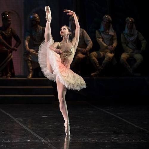 #TutuTuesday #Ballerina #Pointe