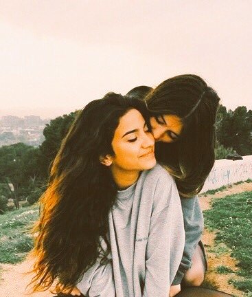 PostBadGoal_'s tweet photo. Lesbian 🌹 https://t.co/4bWSh629Dc
