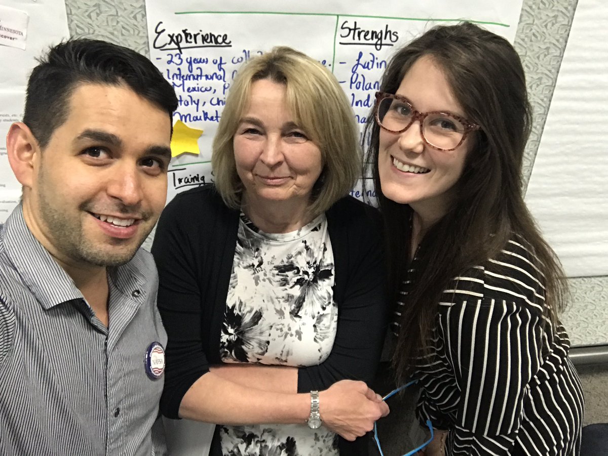 carlosqmonroy's tweet photo. #CMSTeam #trainercorps #nafsa17 https://t.co/tFO6xz7WlM