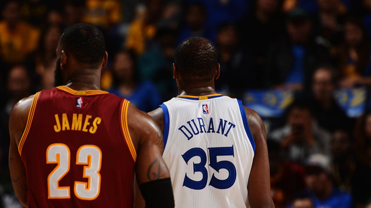 warriors's tweet photo. Warriors (12-0) vs. Cavs (12-1). #NBAFinals

🔥 🔥 🔥 » https://t.co/ncqJHswezg https://t.co/MkroDV1ain