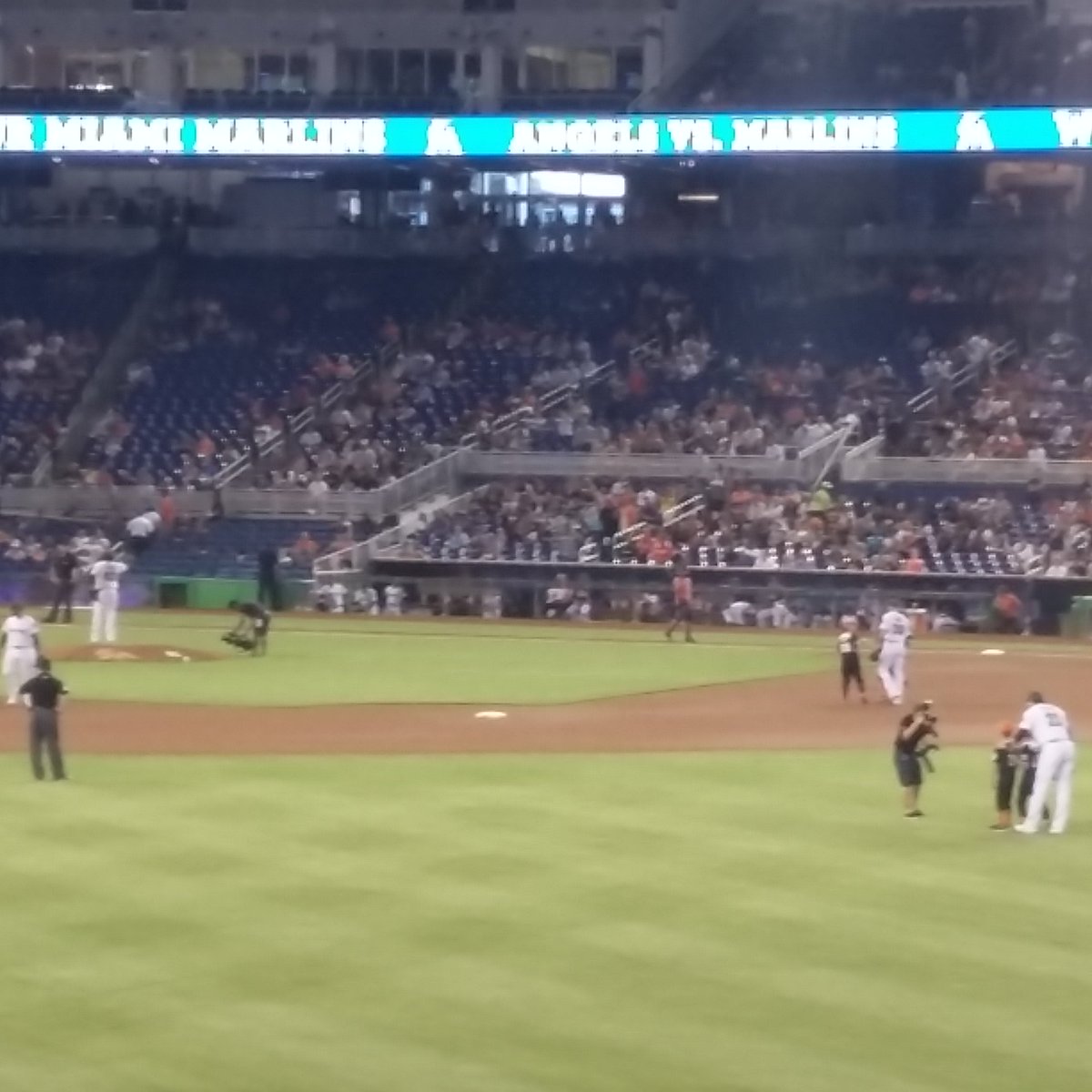 danyabiatti's tweet photo. The best game @SCMarlins https://t.co/Fe03V7EFYK