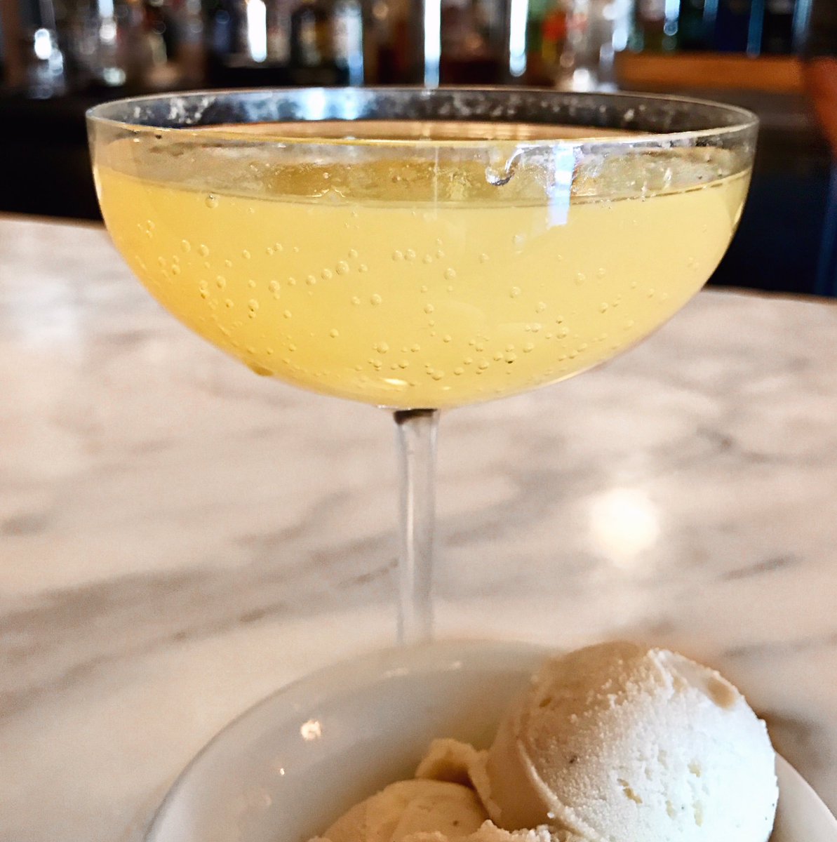 opal_sb's tweet image. Creamsicle Cocktail 🍊🍾🍦 #MemorialDay #Summer