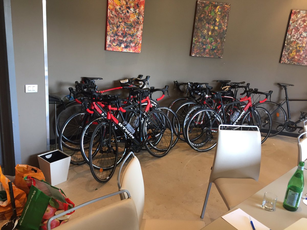 TrowbridgeTri's tweet image. Arrived hotel in #venice ready to get 22 cyclists to #milan 22 #bikes built &amp;amp; fitted. #cycling #outrider