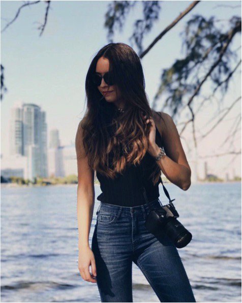 WellaColorCharm's tweet image. ¡Enamorados con este color para la primavera! 💐 Logra el look con #WellaColorTango 5B en Mocha. 📷: @gbyparra