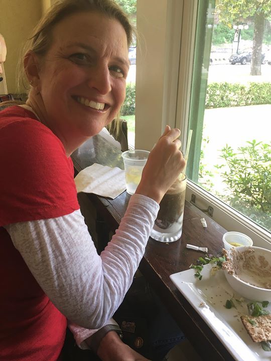 skipwayne's tweet image. Melissa eating her root beer float at Superior Bathhouse Brewery via Facebook ift.tt/2rPcQaw