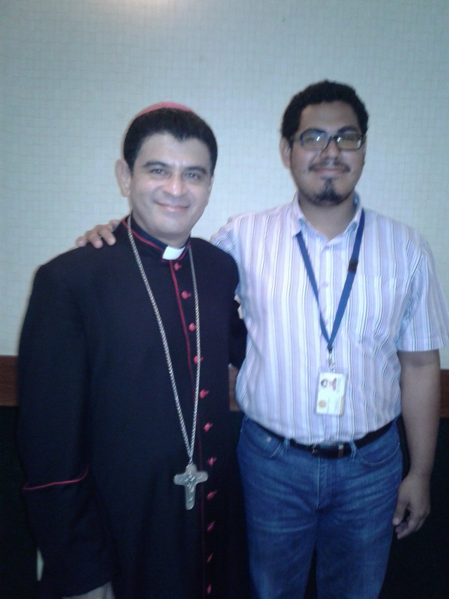 israeldej94's tweet photo. Dando cobertura al conversatorio de Mons. Rolando Alvarez con periodistas hoy en el marco de #JMCS2017 de la Iglesia. @ReligionDigit https://t.co/gZ3nDXGylL