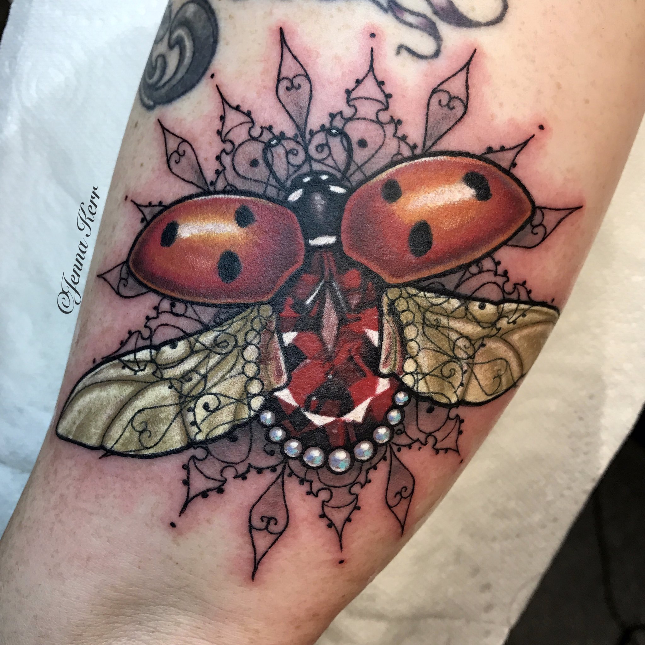 210 Magnificent Ladybug Tattoos Designs (2023) - TattoosBoyGirl | Lady bug  tattoo, Body art tattoos, Ladybird tattoo