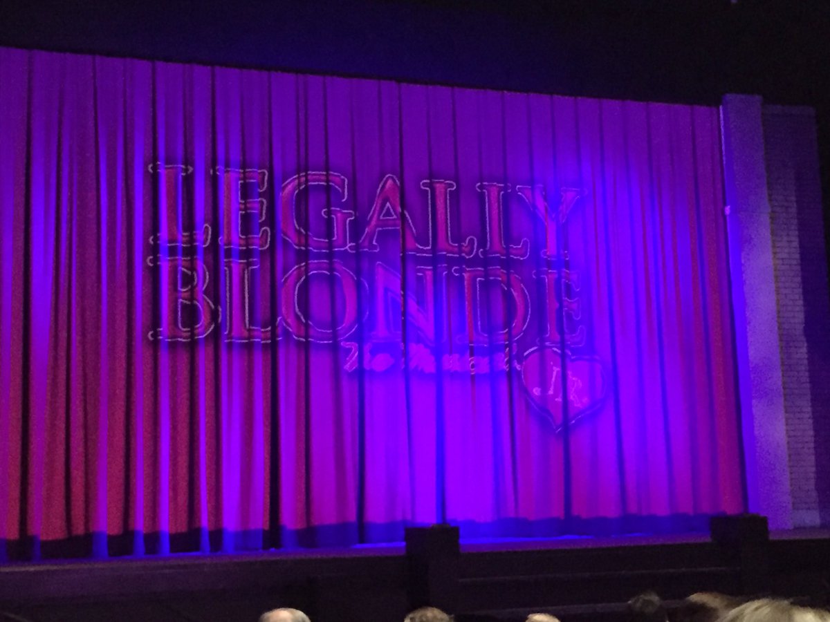 MsSanchezGT's tweet photo. Opening night for Legally Blonde The Musical Jr. at Woodlawn Theatre. There is an @NISDGTAA ALPHAgator in the cast ready to shine! https://t.co/CjAv7l9DFZ