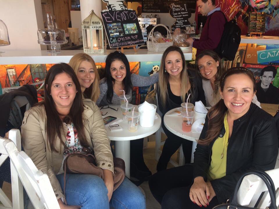 NataliaVerna's tweet photo. @Pierpoint_RPO Recruiters lunch😘😍 @PierPErika @Vero315 @Soy_AndreaHull @fedepierpoint #recruiters https://t.co/DmBMm0aq4S
