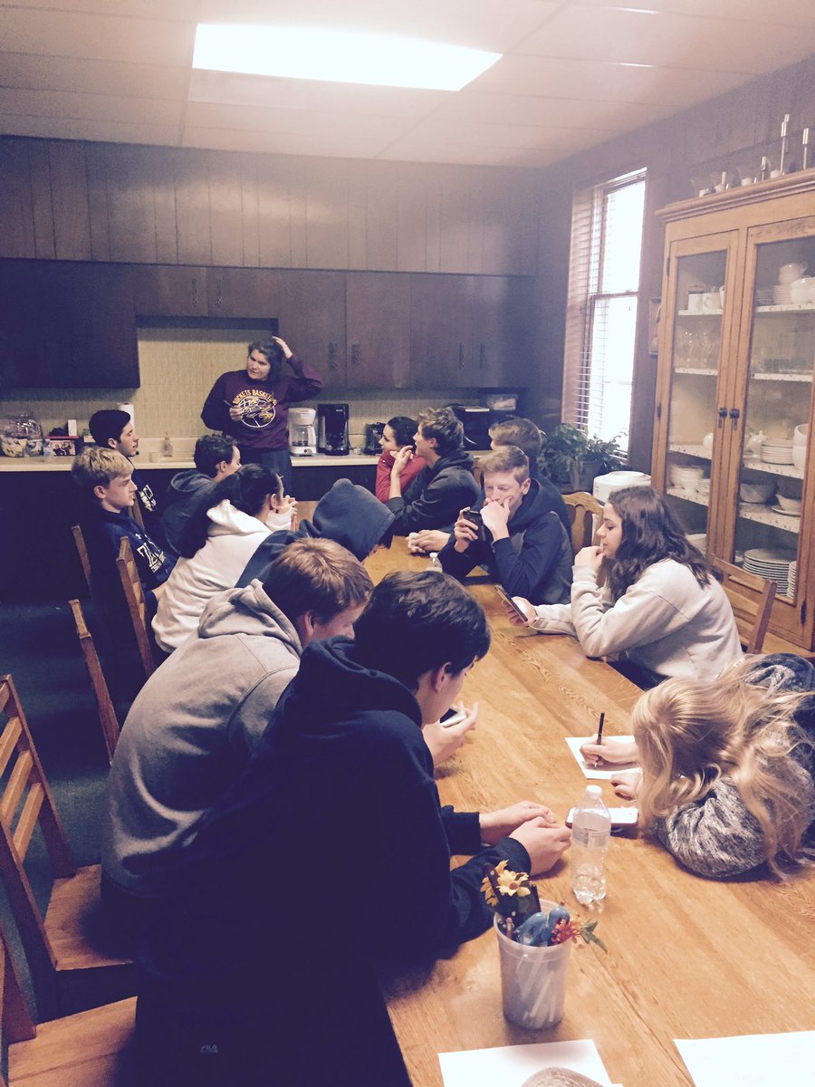 Dmoore_ICCP's tweet photo. The @ICCP_Elmhurst Red Lake Mission Team brainstorm lesson plans for day 1 of Summer Adventures. #KnightSchool #KnightUpMakeChange https://t.co/iI6efTxUYZ