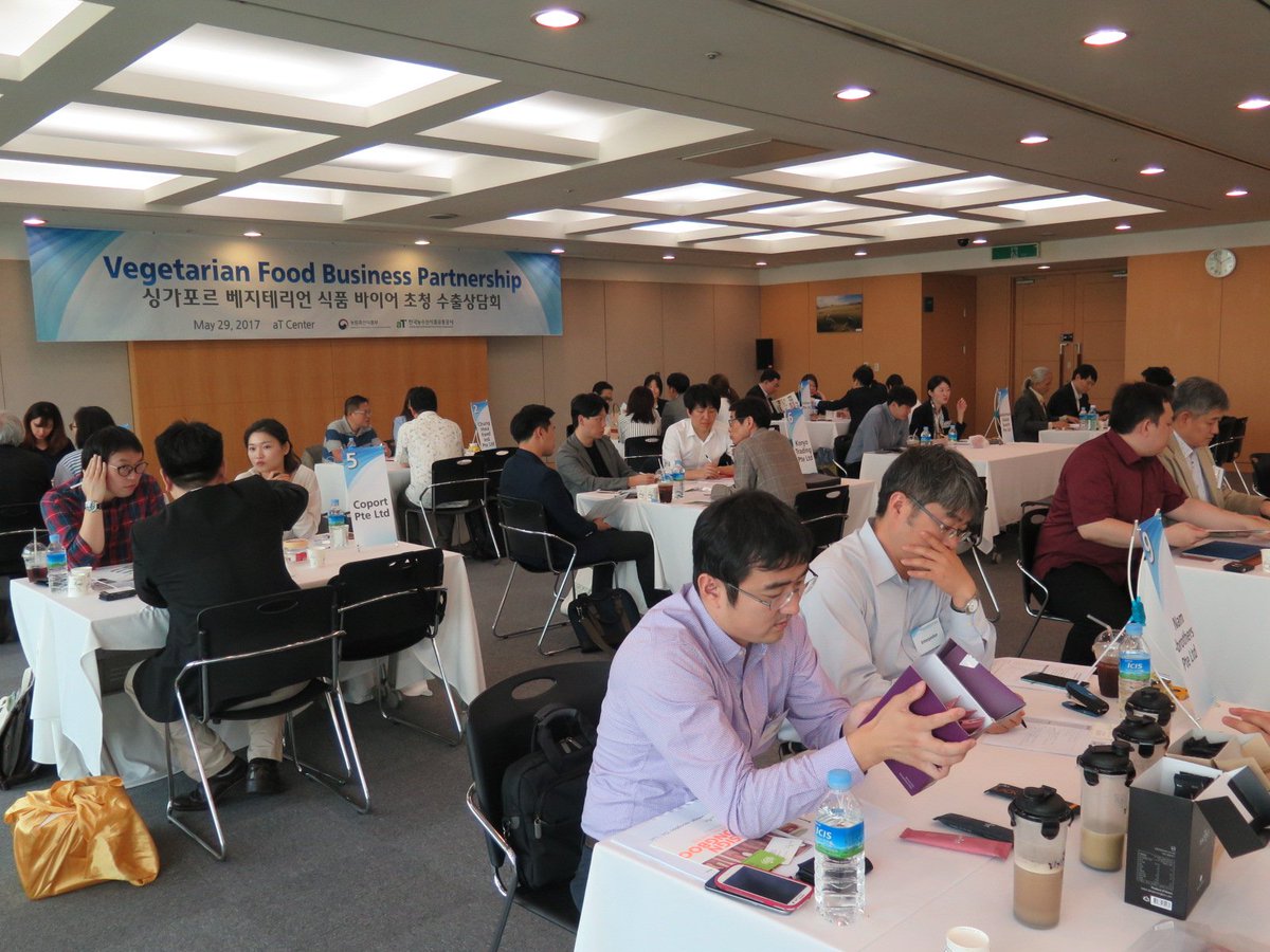 HNTMICE's tweet photo. Vegetarian Food Business Partnership
May 29, 2017 / aT Center, Seoul
#Singapore #Businessmeeting #Trade #aTCenter #Events #Seoul #MICE https://t.co/VbNqmyyvXn